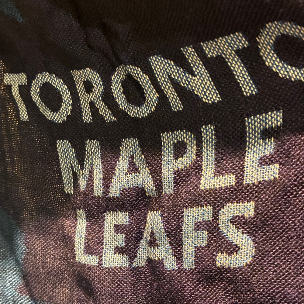 BNWT NHL Toronto Maple Leafs Fan Scarf in Blue👵MT - Picture 2 of 4